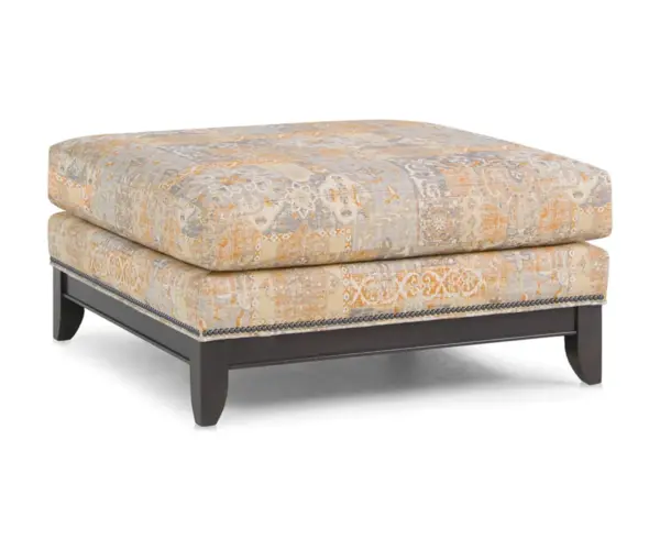 238 Cocktail Ottoman